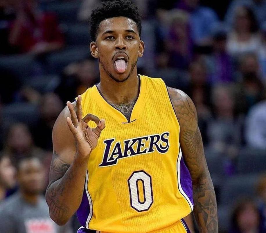 中卫半步前 中卫半步前