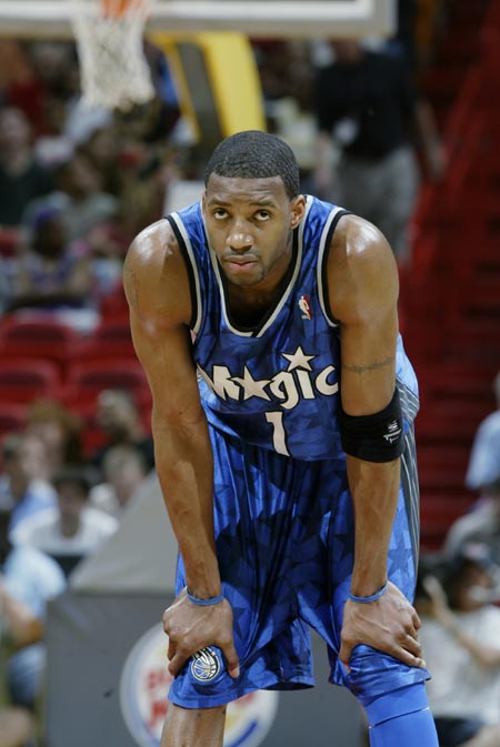 与更衣室秩 与更衣室秩